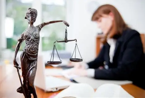 Опытный адвокат в Одессе – юридическая помощь от Ульянова
