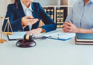 Юридичні послуги онлайн та в Києві від професіоналів