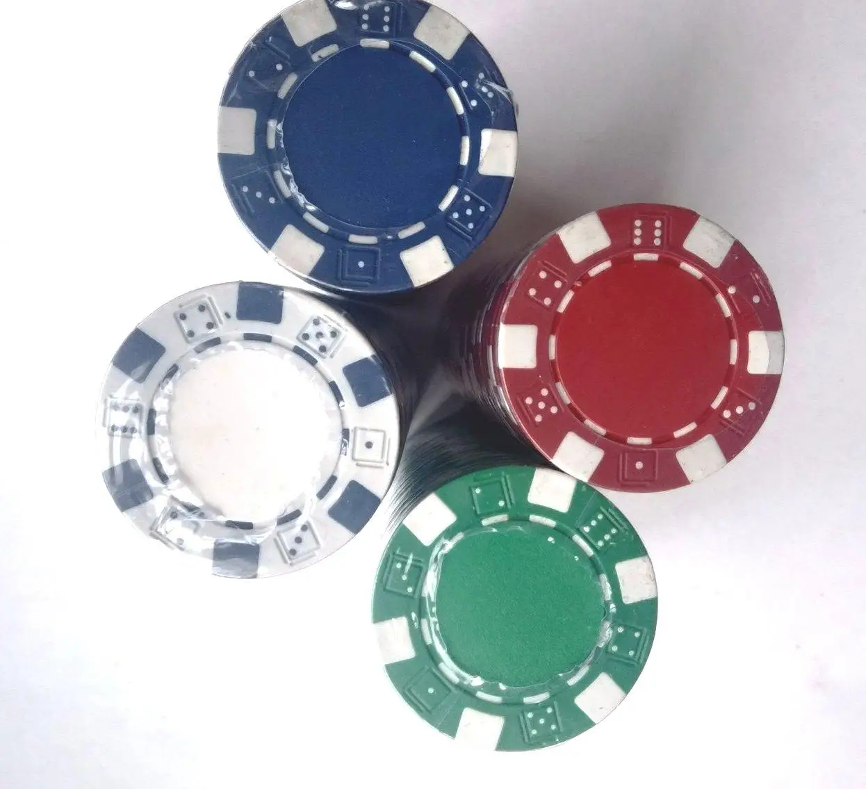 Продаєш фішки GGPoker? Чому вітрина Obminyayka краща за десяток повідомлень «ще є?»